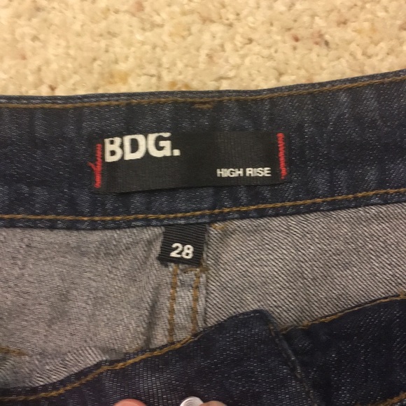 Like new BDG High Waisted jean Shorts - Picture 6 of 8